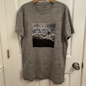 American Eagle Outfitters Gray Short Sleeve Mountain Logo Men's Tee size L